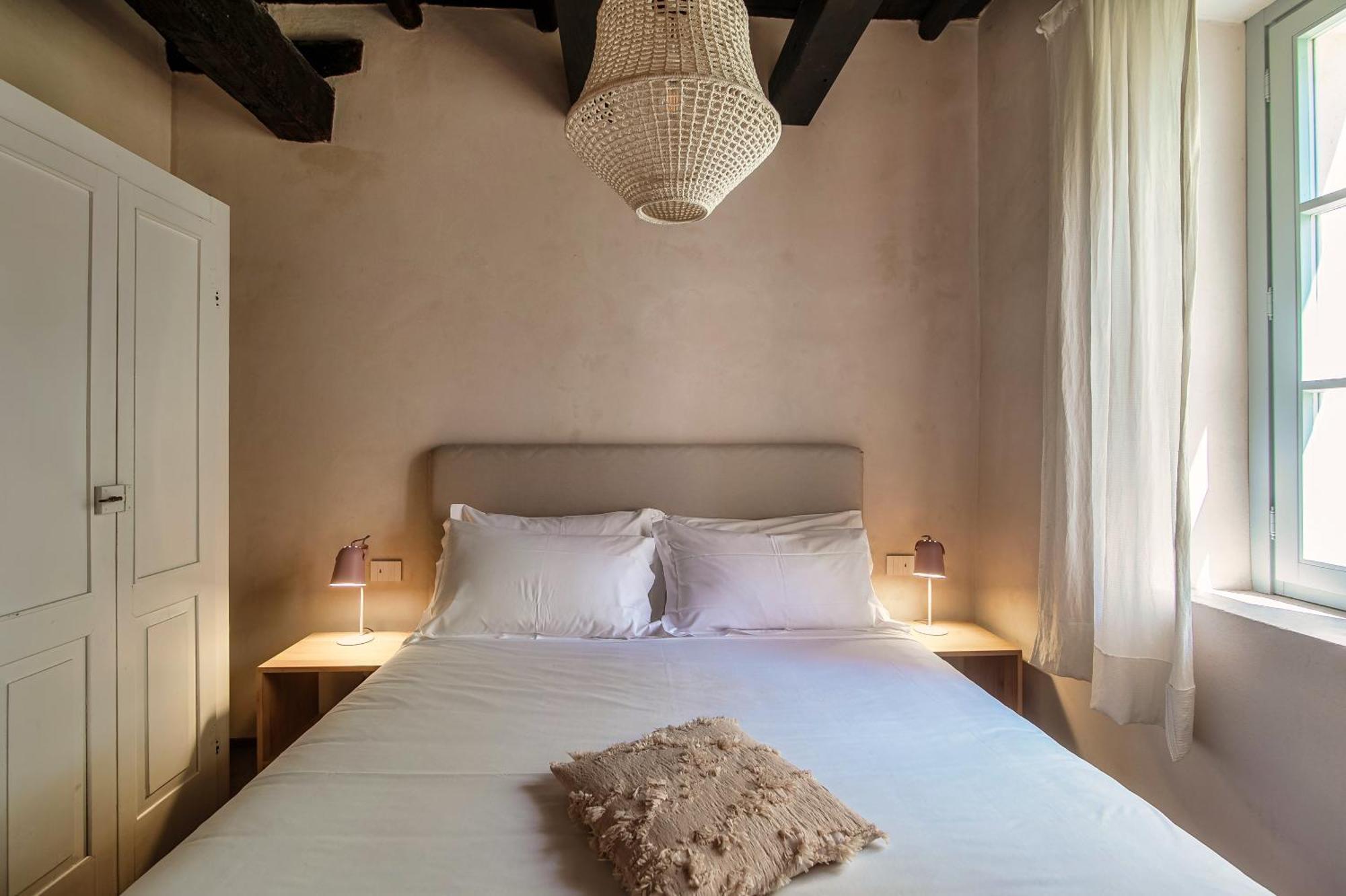 Dandelion Como Suites & Park Villa Guardia Екстер'єр фото
